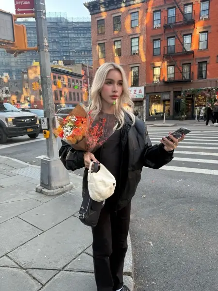 Ava_Ava 2